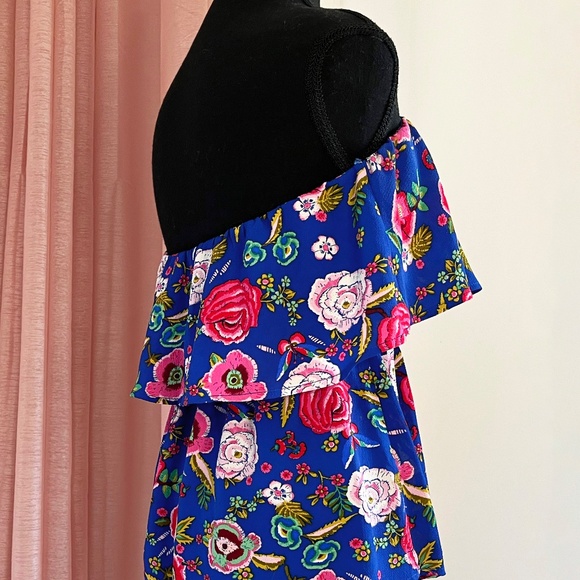 Off-Shoulder Floral Top - Picture 7 of 13